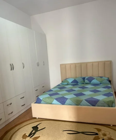 Tirane, jepet me qera apartament 2+1 Kati 2, 95 m² 500 € (Rruga Siri Kodra)