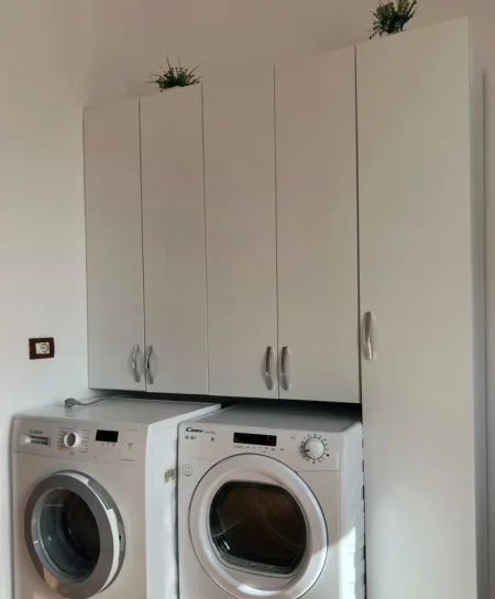 Tirane, jepet me qera apartament 2+1 Kati 2, 95 m² 500 € (Rruga Siri Kodra)