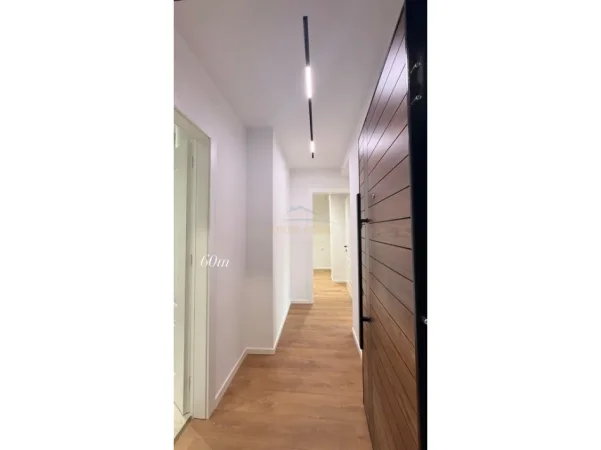 Tirane, shitet apartament 1+1 Kati 4, 60 m² 155.000 € (21 dhjetori)