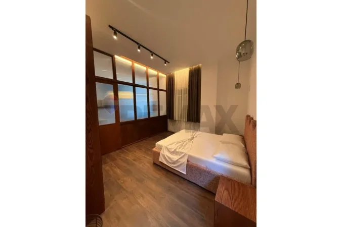 Tirane, jepet me qera apartament 1+1+Ballkon Kati 10, 60 m² 700 € (9 Kateshet)