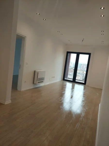 Tirane, jepet me qera ambjent biznesi Kati 4, 62 m² 680 € (Rruga e Kavajes)