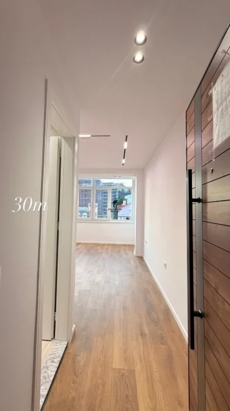 Tirane, shitet apartament Kati 4, 30 m² 115.000 € (21 DHJETORI)
