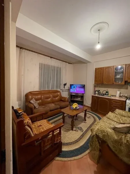 Tirane, jepet me qera apartament 1+1 Kati 1, 65 m² 380 € (DON BOSKO)