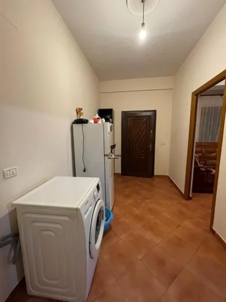 Tirane, jepet me qera apartament 1+1 Kati 1, 65 m² 380 € (DON BOSKO)