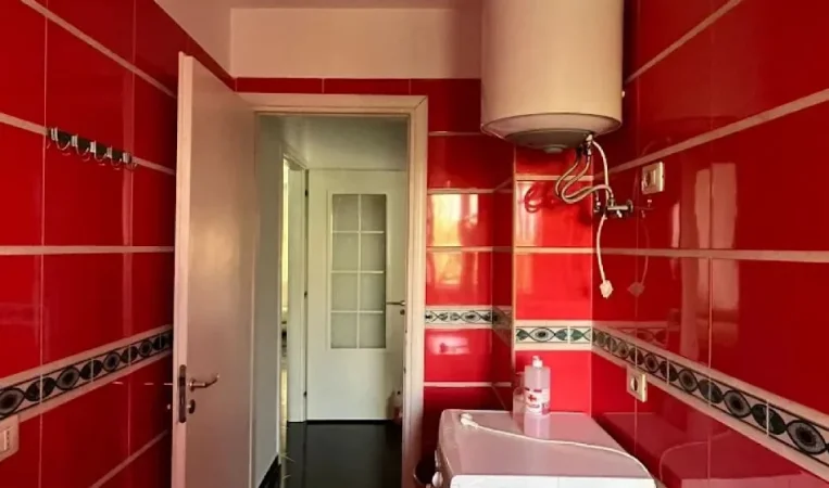 Tirane, jepet me qera apartament 2+1 Kati 2, 103 m² 500 € 