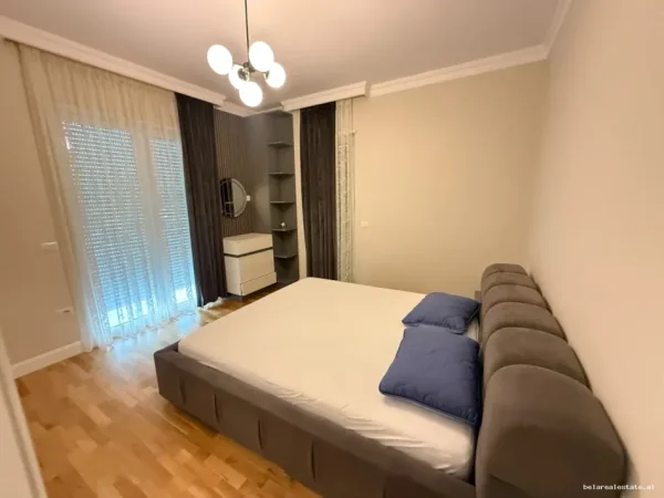 Tirane, jepet me qera apartament 1+1+Ballkon Kati 1, 112 m² 1.100 € (Joy Residence)