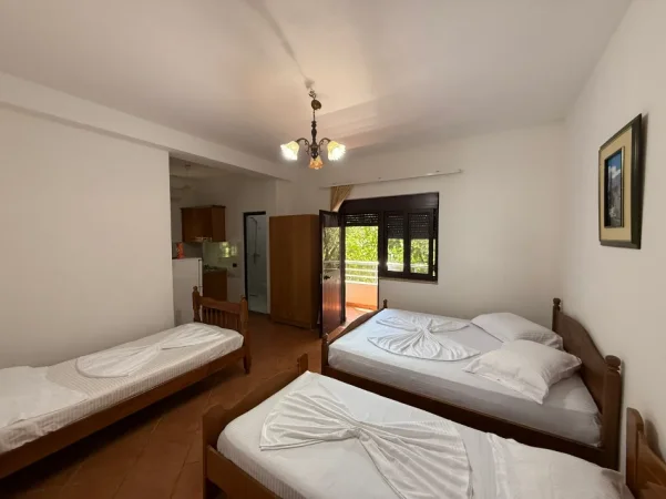 Durres, jepet me qera garsonier Studio Kati 0, 30 m² Vila Ademi 15€/dita