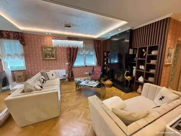 Tirane, jap me qera apartament 2+1+Ballkon Kati 2, 129 m² 2.000 € (Rruga e Vilave)