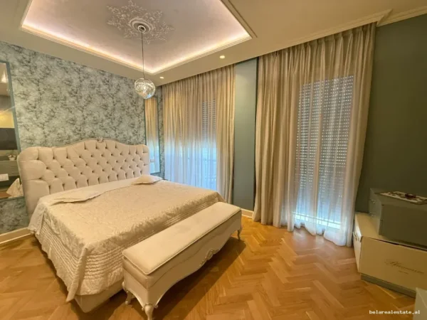 Tirane, jap me qera apartament 2+1+Ballkon Kati 2, 129 m² 2.000 € (Rruga e Vilave)