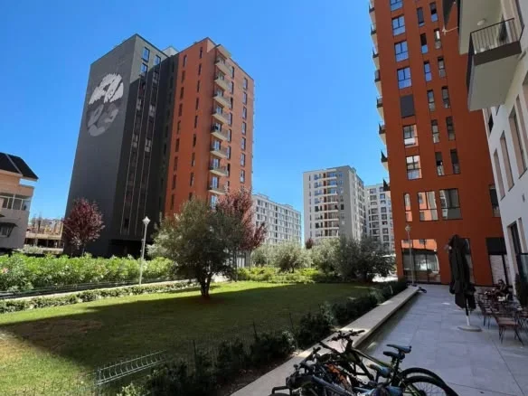 Tirane, jepet me qera garazh | post parkimi Kati -2, (rruga kongresi i manastirit)