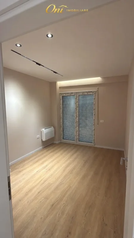 Tirane, jepet me qera apartament 2+1 Kati 3, 85 m² 650 € (SHESHI SHQIPONJA)
