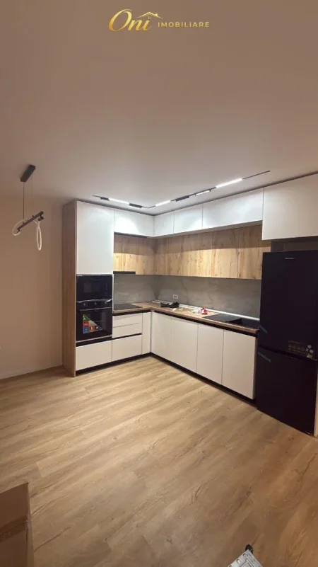 Tirane, jepet me qera apartament 2+1 Kati 3, 85 m² 650 € (SHESHI SHQIPONJA)