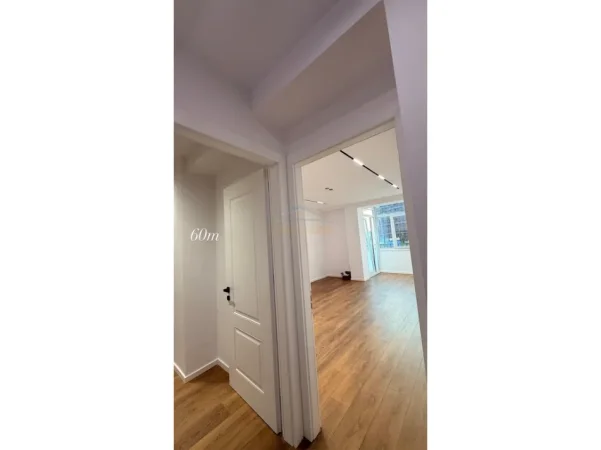 Tirane, shitet apartament 1+1+Ballkon Kati 4, 60 m² 155.000 € (21 Dhjetori)