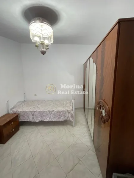 Tirane, jepet me qera apartament 1+1 Kati 1, 47 m² 300 € (Komuna E Parisit)