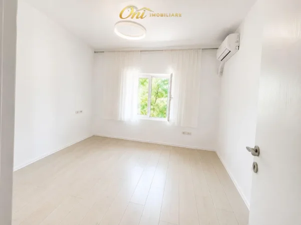 Tirane, jepet me qera zyre Kati 2, 85 m² 650 € (BLLOK)