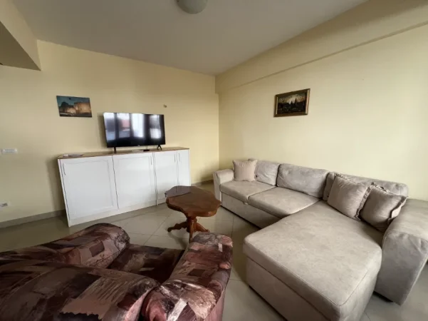 Durres, shitet apartament 1+1 Kati 2, 52 m² 115.000 € (Stacioni i Trenit)