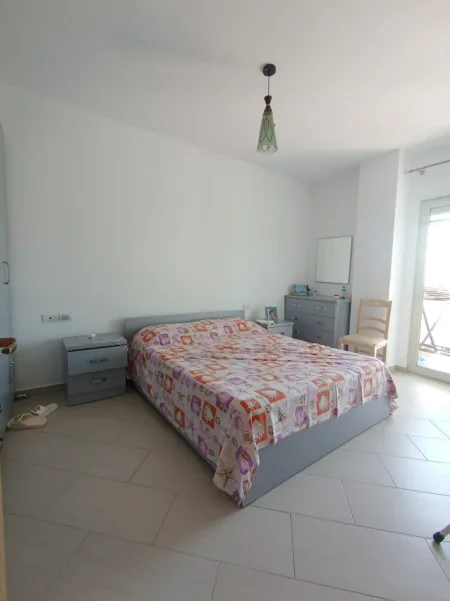 Durres, jepet me qera apartament 1+1+Ballkon Kati 5, 65 m² 400 € (plazh)