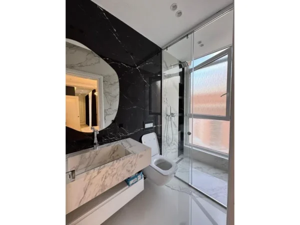 Tirane, shitet apartament 3+1 Kati 5, 168 m² 420.000 € (BULEVARDI I RI)