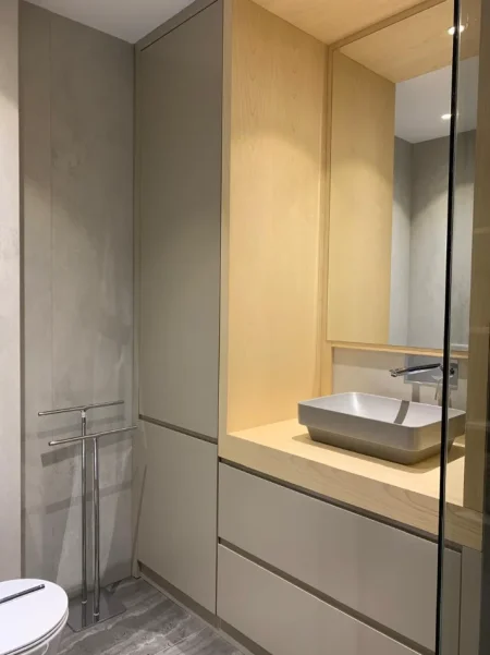 Tirane, jepet me qera apartament 1+1 , 79 m² 1.200 € (DELIJORGJI)