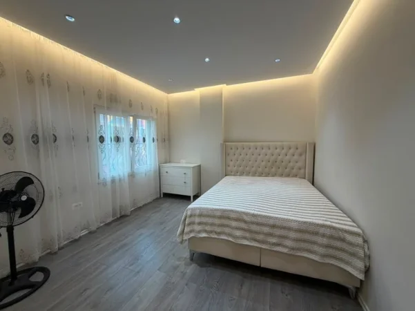 Tirane, jepet me qera apartament 2+1 Kati 2, 103 m² 850 € (pallti me shigjeta)