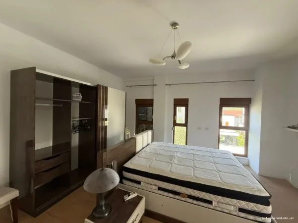 Tirane, jepet me qera apartament 4+1 , 94 m² 2.000 € (TEG)