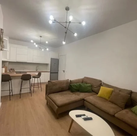 Tirane, jepet me qera apartament 1+1 Kati 4, 65 m² (Spitali Amerikan 2)