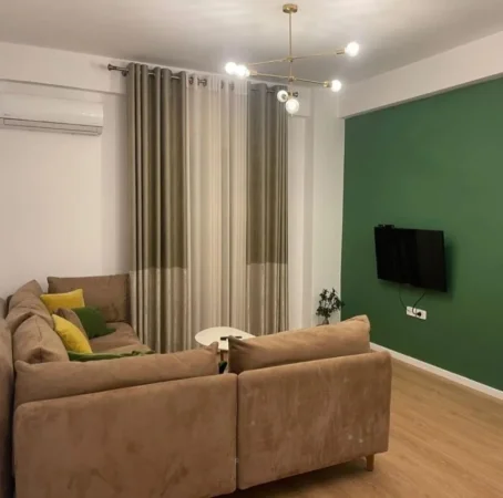 Tirane, jepet me qera apartament 1+1 Kati 4, 65 m² (Spitali Amerikan 2)