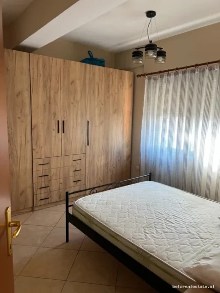 Tirane, jepet me qera apartament 1+1+Ballkon Kati 5, 58 m² 470 € (Don Bosko)