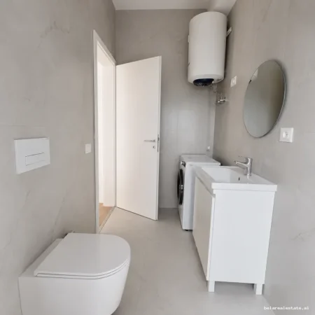 Tirane, jepet me qera apartament 1+1+Ballkon Kati 4, 64 m² 520 € (kompleksi Kadiu)