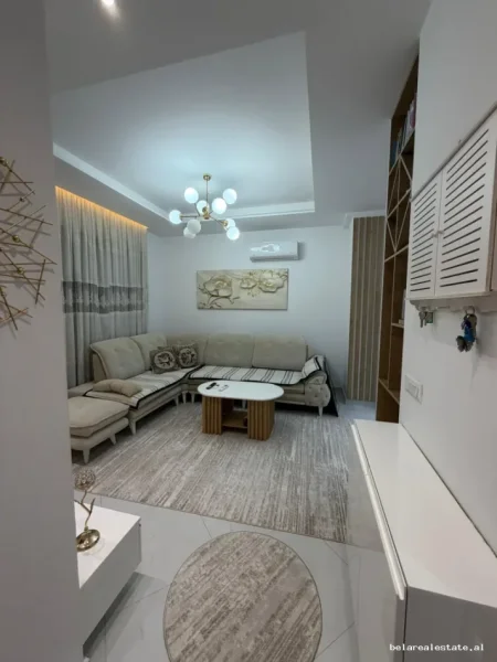 Tirane, jepet me qera apartament 1+1+Ballkon Kati 2, 65 m² 570 € (kompleksi marga)