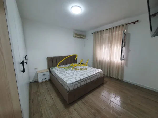 Tirane, jepet me qera garsonier 1+1 Kati 4, 40 m² 450 € (MOZAIKU I TIRANES)