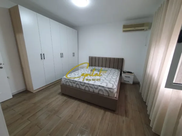 Tirane, jepet me qera garsonier 1+1 Kati 4, 40 m² 450 € (MOZAIKU I TIRANES)