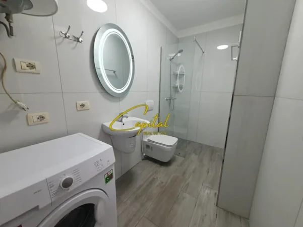 Tirane, jepet me qera garsonier 1+1 Kati 4, 40 m² 450 € (MOZAIKU I TIRANES)