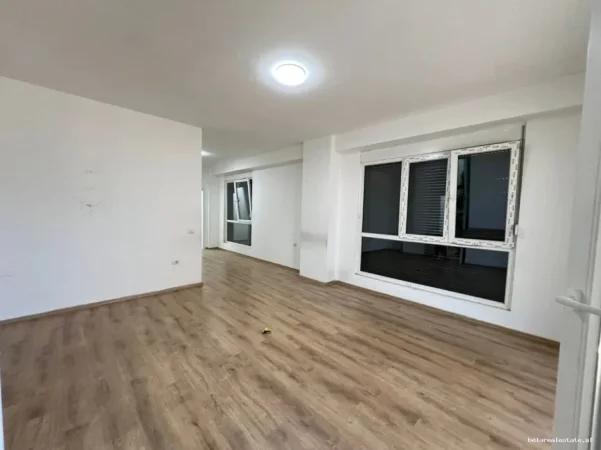 Tirane, jepet me qera zyre Kati 2, 130 m² 1.150 € (RRUGA E DAFINAVE)