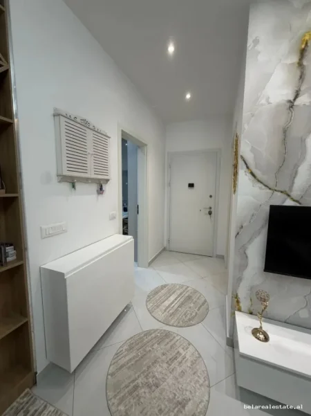 Tirane, jepet me qera apartament 1+1+Ballkon Kati 2, 65 m² 570 € (jordan misja)