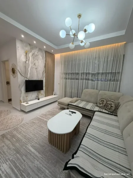 Tirane, jepet me qera apartament 1+1+Ballkon Kati 2, 65 m² 570 € (jordan misja)
