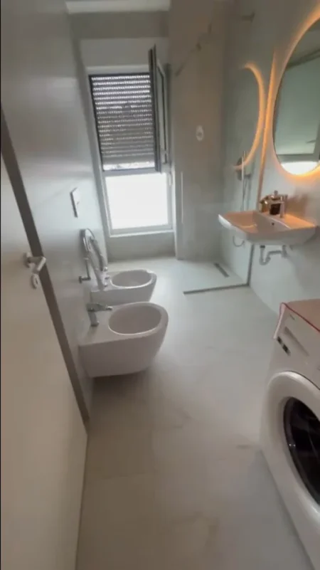 Tirane, jepet me qera apartament 1+1+Ballkon Kati 4, 60 m² 450 € 