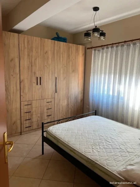 Tirane, jepet me qera apartament 1+1+Ballkon Kati 5, 58 m² 470 € (don bosko)