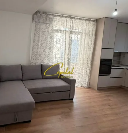 Tirane, jepet me qera apartament 1+1 Kati 5, 62 m² 650 € (ISH BLLOKU)