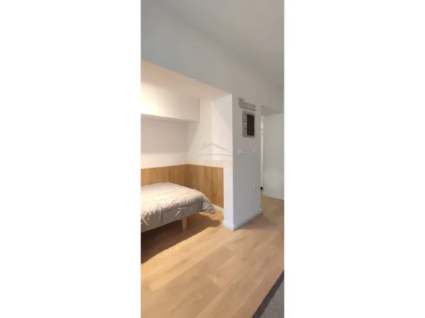 Tirane, jepet me qera STUDIO-APARTAMENT , AIR BNB, 1+1 Kati 1, 37 m² 535 € (PRANE HARRY FULTZ , RRUGA ASIM VOKSHI)