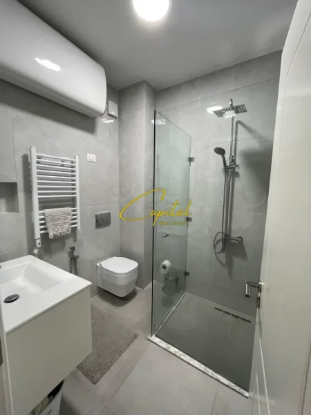Tirane, jepet me qera apartament 2+1 Kati 7, 100 m² 900 € (RRUGA E KAVAJES)