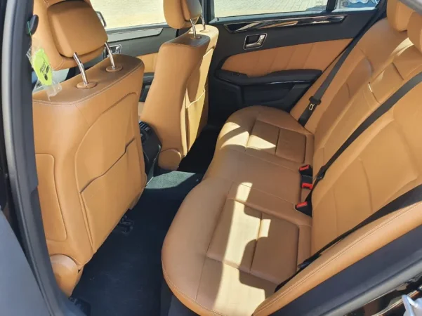 Tirane, shes makine E Class 2010 Avangarde Nafte, e zeze automatik Kondicioner 275.000 km 7.500 €