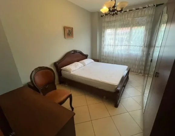 Tirane, jepet me qera apartament 1+1 Kati 2, 69 m² 518 € (rruga fortuzi)