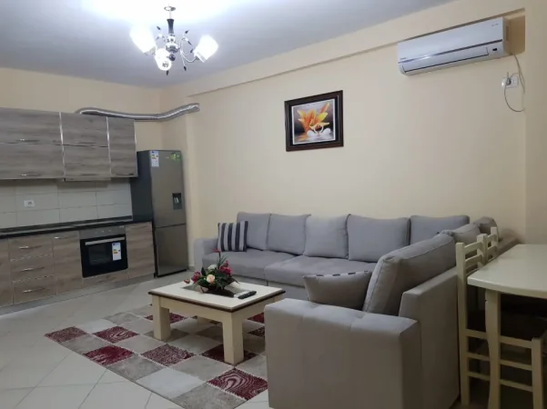 Tirane, jepet me qera apartament 1+1 Kati 10, 70 m² 420 € (Bar Artisti ne Astir)