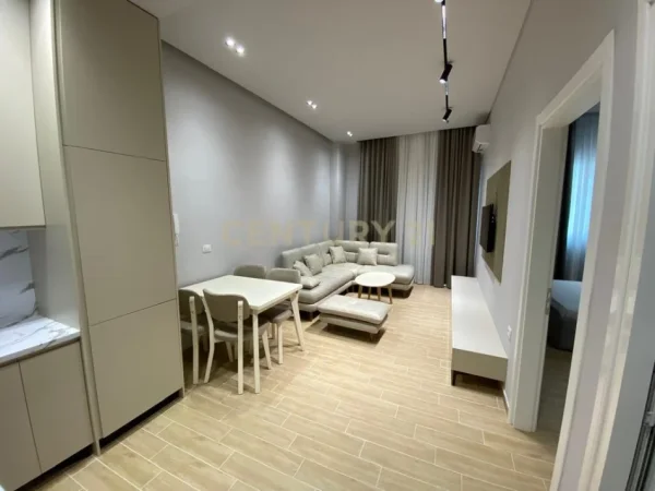 Tirane, jepet me qera apartament 1+1 Kati 1, 60 m² 650 € (Astir ALFA143888)