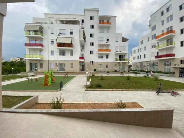 Tirane, jepet me qera apartament 1+1 Kati 1, 60 m² 650 € (Astir ALFA143888)