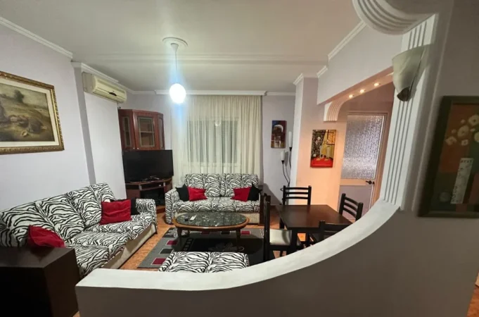Tirane, jepet me qera apartament 2+1 Kati 11, 80 m² 550 € (Rruga e Durrësit)