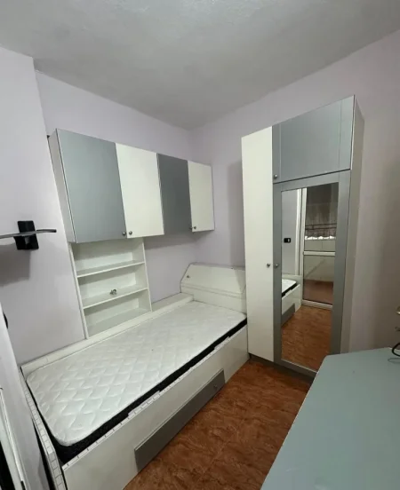 Tirane, jepet me qera apartament 2+1 Kati 11, 80 m² 550 € (Rruga e Durrësit)