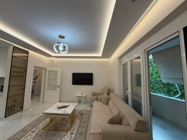 Tirane, jepet me qera apartament 2+1 Kati 2, 103 m² 850 € (Pallati me shigjeta)