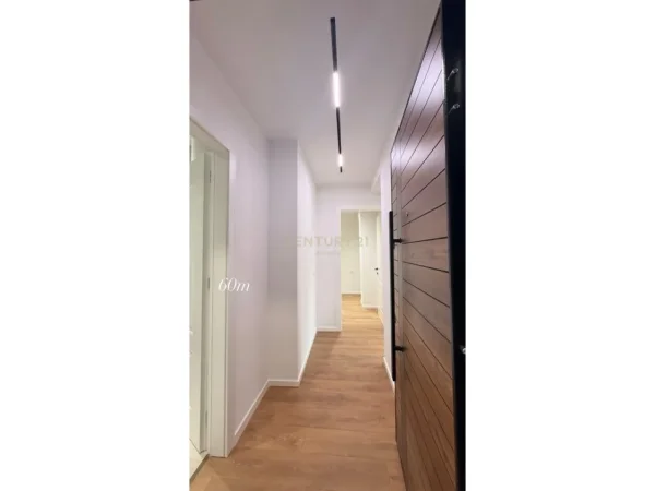 Tirane, shitet apartament 1+1 Kati 4, 59 m² 155.000 € (21 Dhjetori astoria143972)